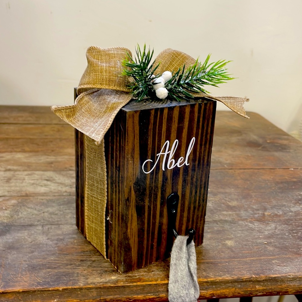 Personalized stocking holders - Picture 4 of 4